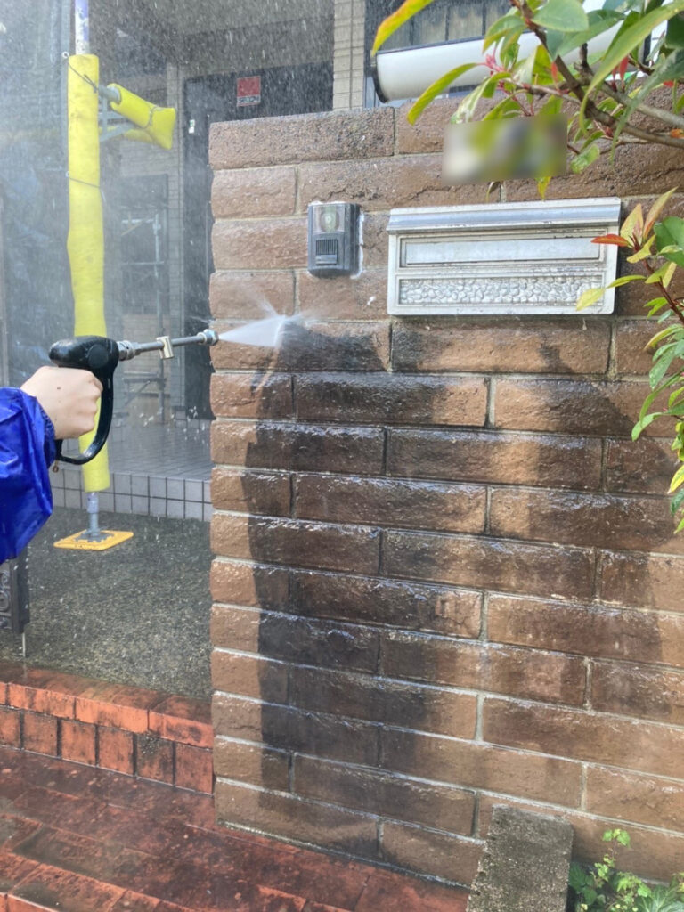福岡県糟屋郡 N様邸【住宅塗装】作業工程：高圧洗浄 写真8