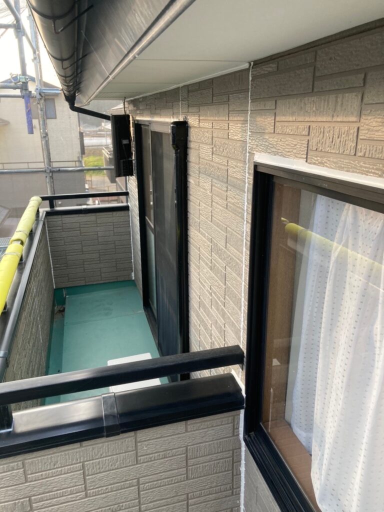 福岡県糟屋郡 N様邸【住宅塗装】作業工程：コーキング工事 写真13