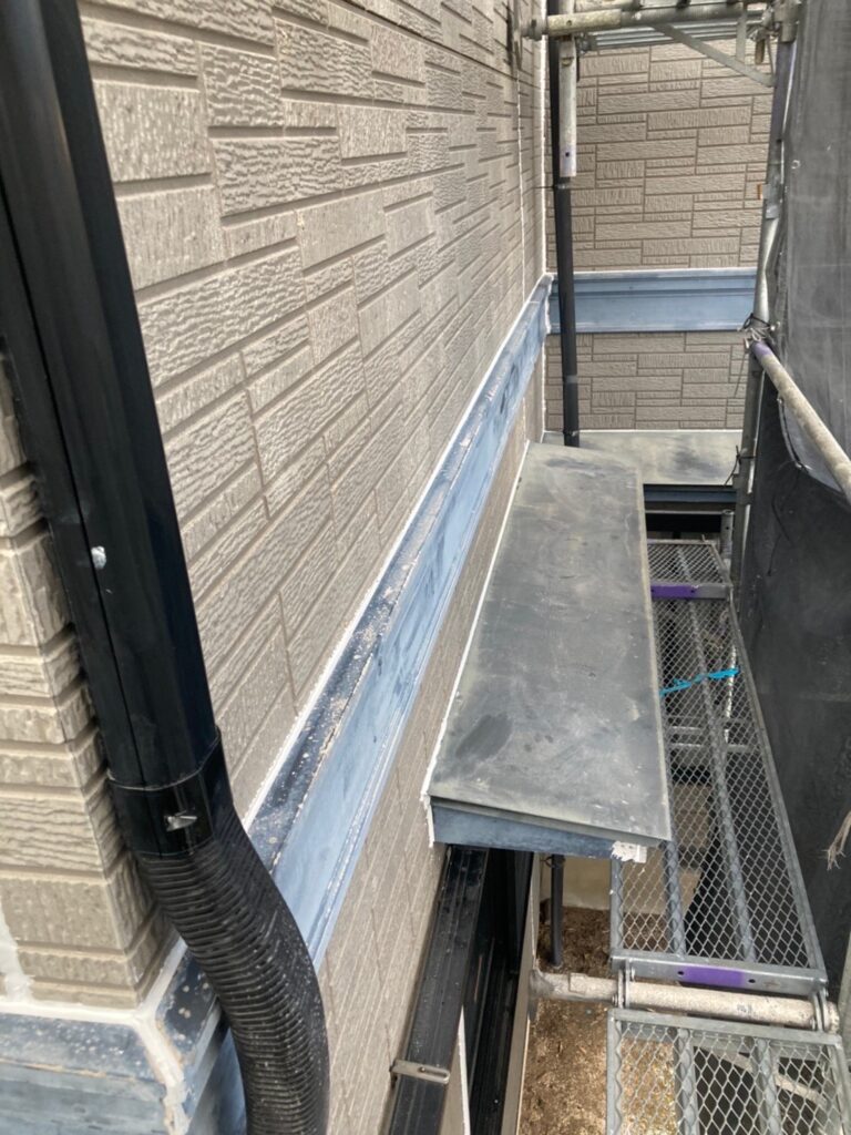 福岡県糟屋郡 N様邸【住宅塗装】作業工程：コーキング工事 写真15