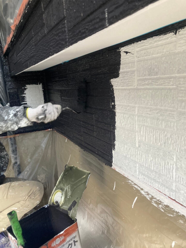 福岡県糟屋郡 N様邸【住宅塗装】作業工程：外壁塗装 写真17