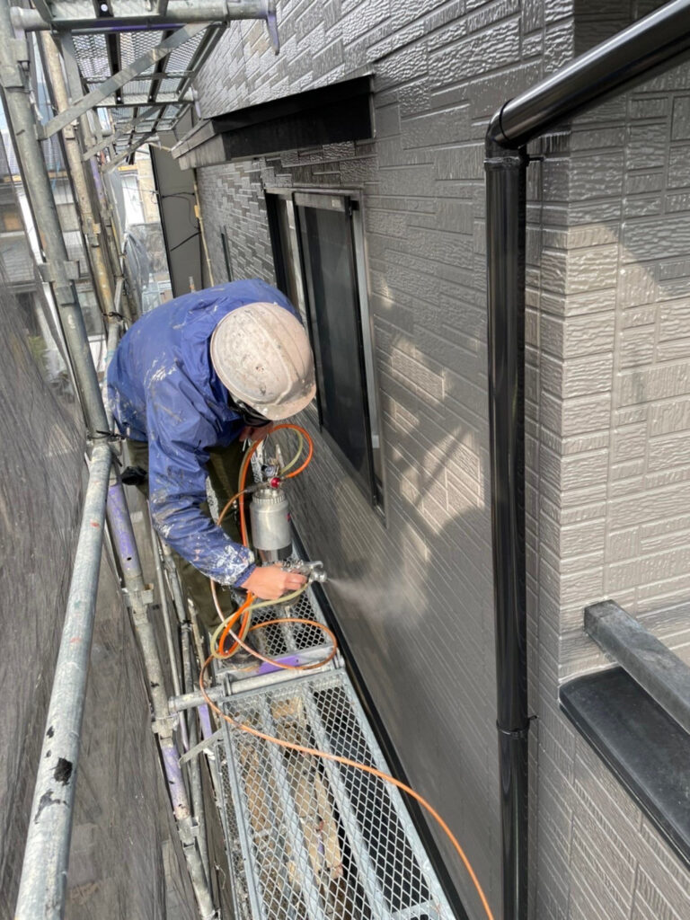 福岡県糟屋郡 N様邸【住宅塗装】作業工程：光触媒コーティング(屋外) 写真4