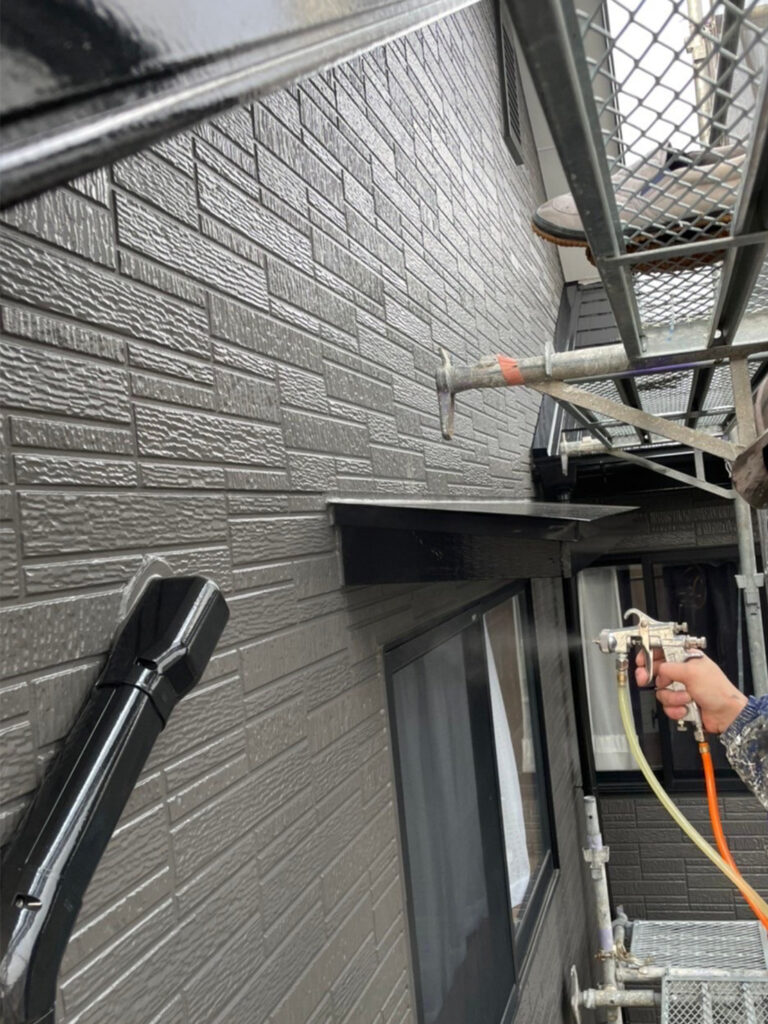 福岡県糟屋郡 N様邸【住宅塗装】作業工程：光触媒コーティング(屋外) 写真5