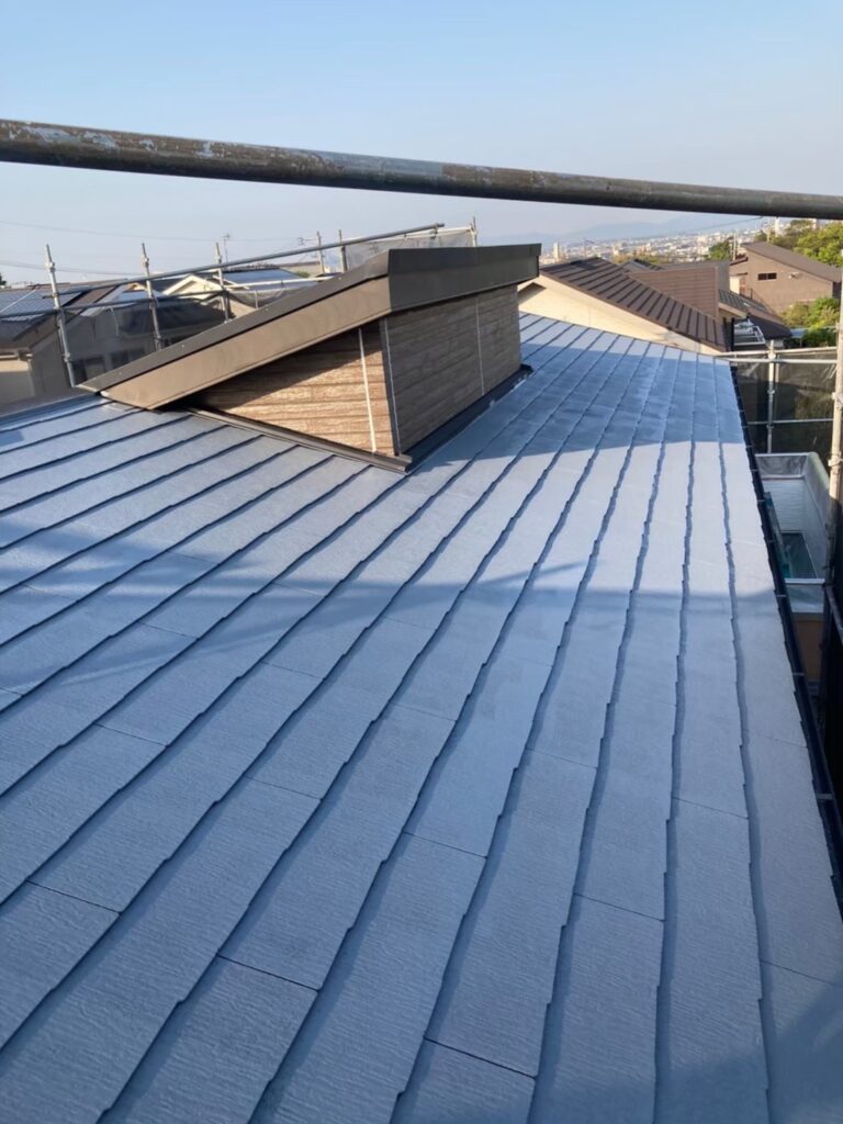 福岡県福岡市西区 N様邸【住宅塗装】屋根塗装(下塗り) 写真4