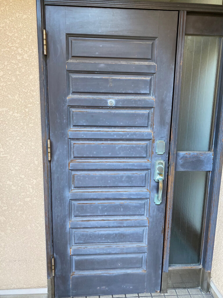 福岡県福岡市西区 M様邸【木製玄関ドア塗装】施工前状況 写真2