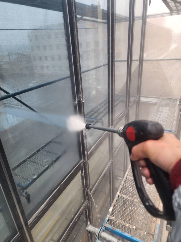 福岡県八女市 テナントビル【改修工事】高圧洗浄 写真10