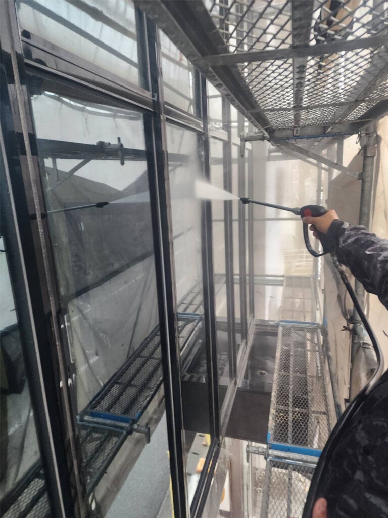 福岡県八女市 テナントビル【改修工事】高圧洗浄 写真11