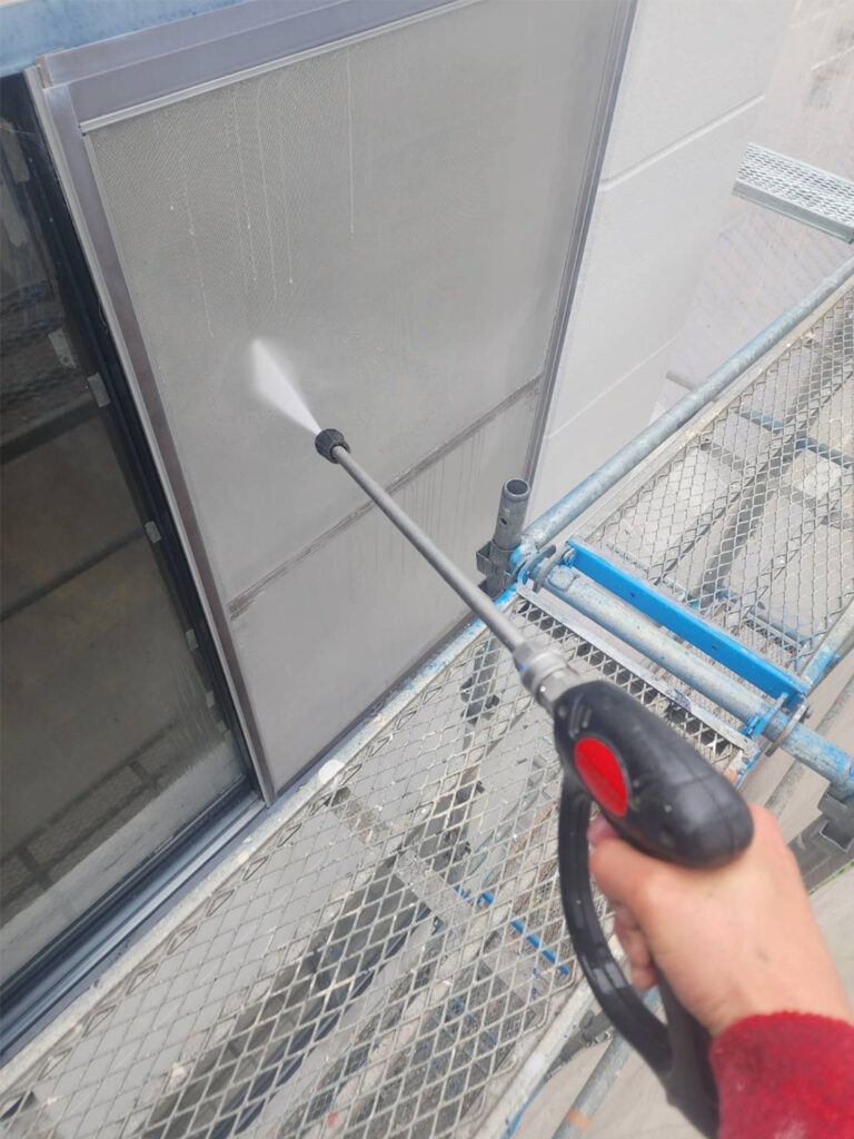 福岡県八女市 テナントビル【改修工事】高圧洗浄 写真4