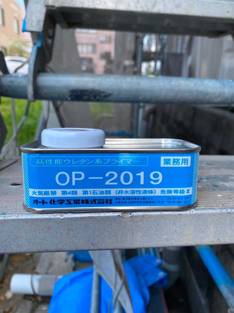 福岡県八女市 テナントビル【改修工事】コーキング工事 写真3