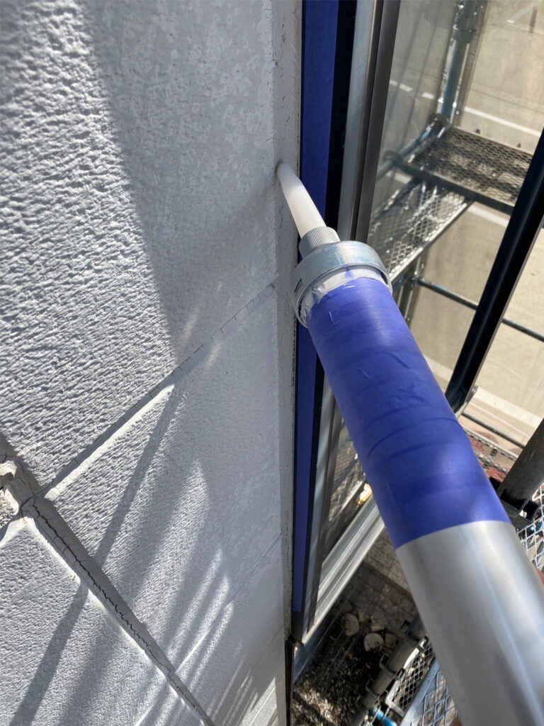 福岡県八女市 テナントビル【改修工事】コーキング工事 写真8