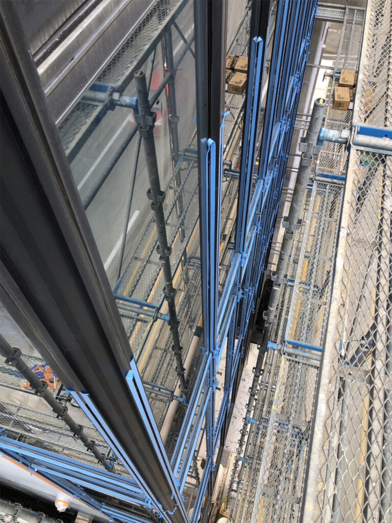 福岡県八女市 テナントビル【改修工事】コーキング工事 写真12