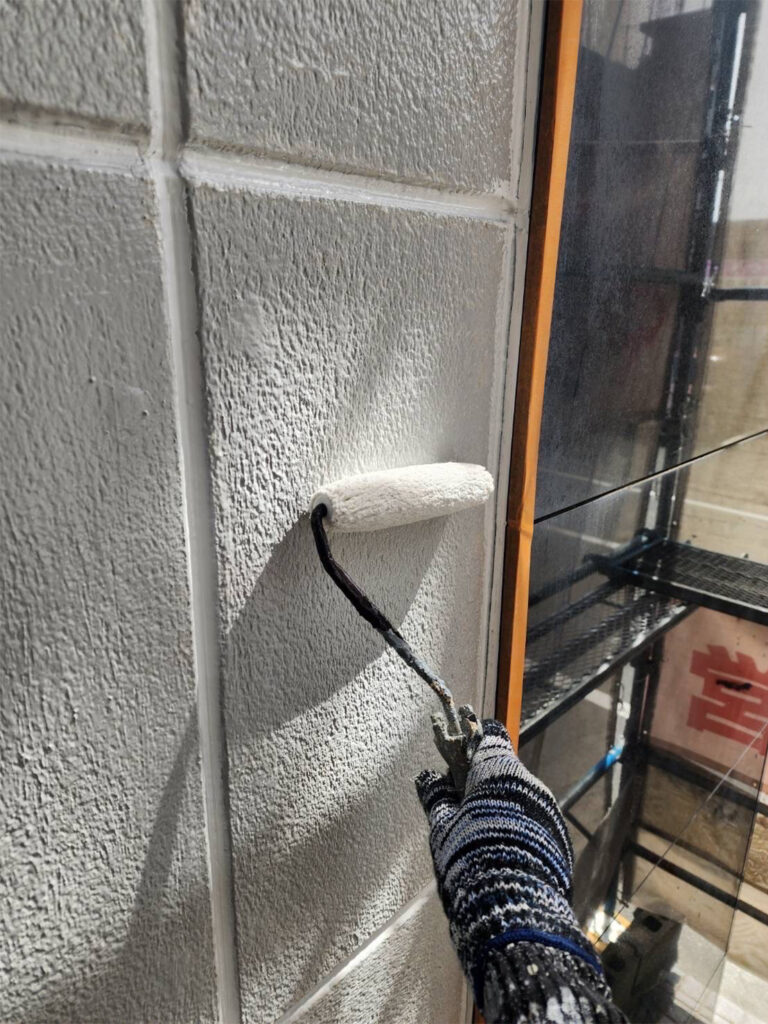 福岡県八女市 テナントビル【改修工事】外壁塗装 写真3