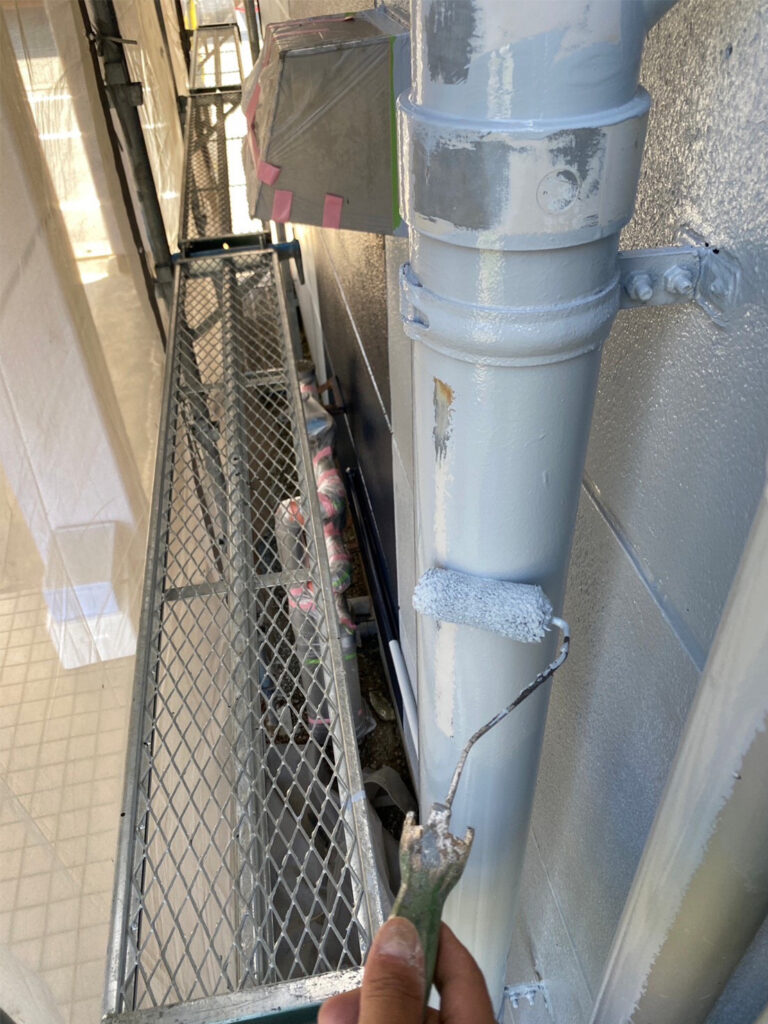 福岡県八女市 テナントビル【改修工事】付帯塗装 写真3