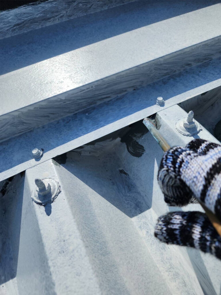 福岡県八女市 テナントビル【改修工事】屋根塗装 写真8