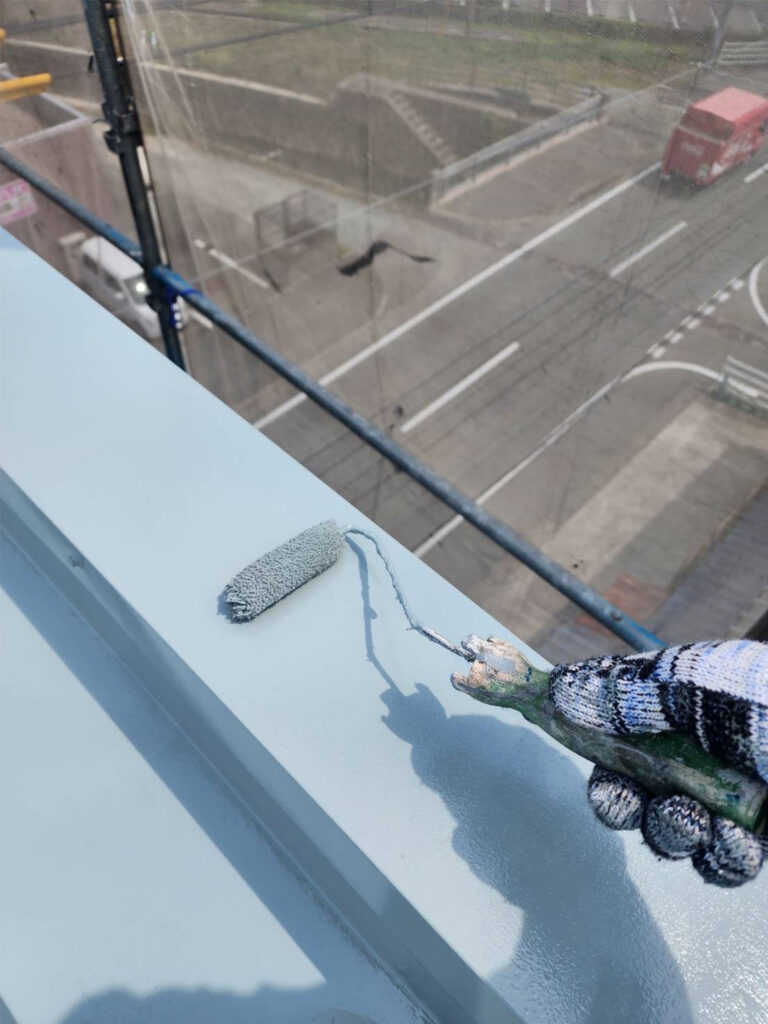 福岡県八女市 テナントビル【改修工事】屋根塗装 写真15