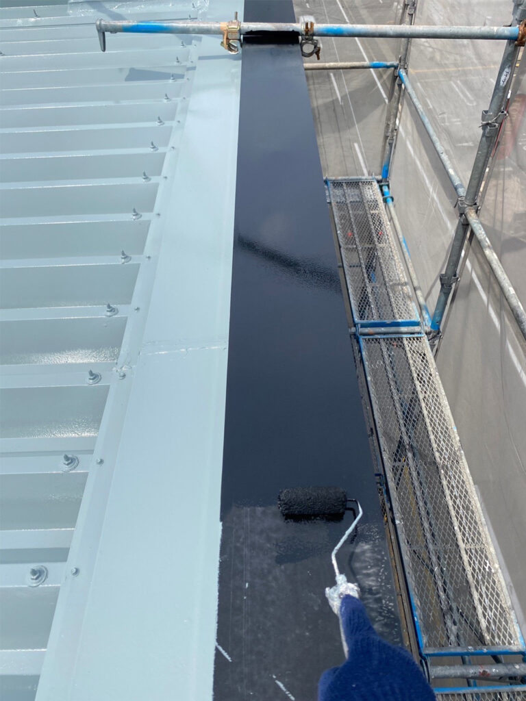 福岡県八女市 テナントビル【改修工事】屋根塗装 写真18