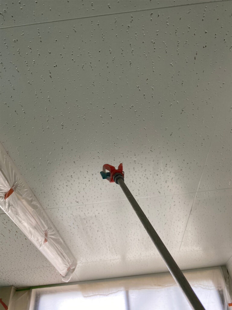 福岡県八女市 テナントビル【改修工事】内装塗装 写真4