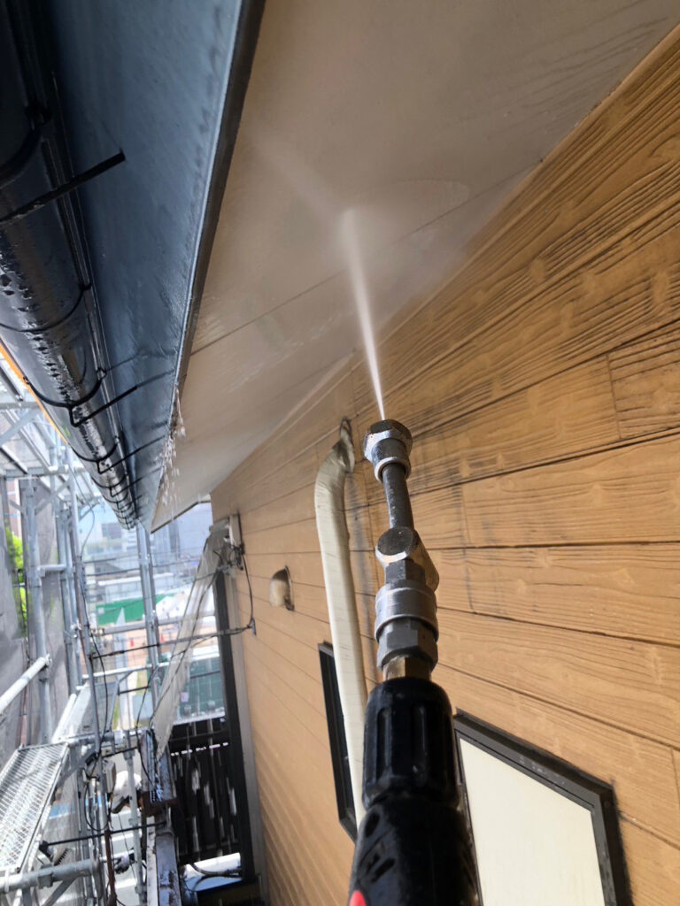 福岡県福岡市博多区 低層階テナントビル【塗装工事】高圧洗浄 写真5